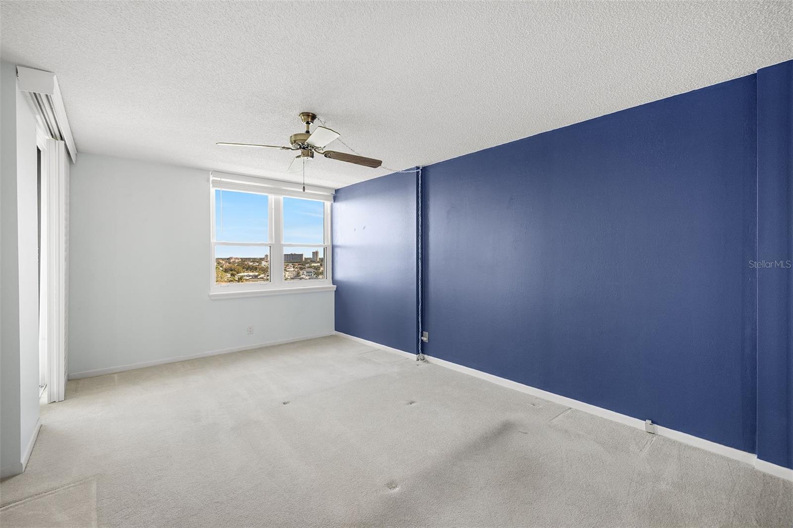 WEATHERLY THE CONDO - Residential Lease