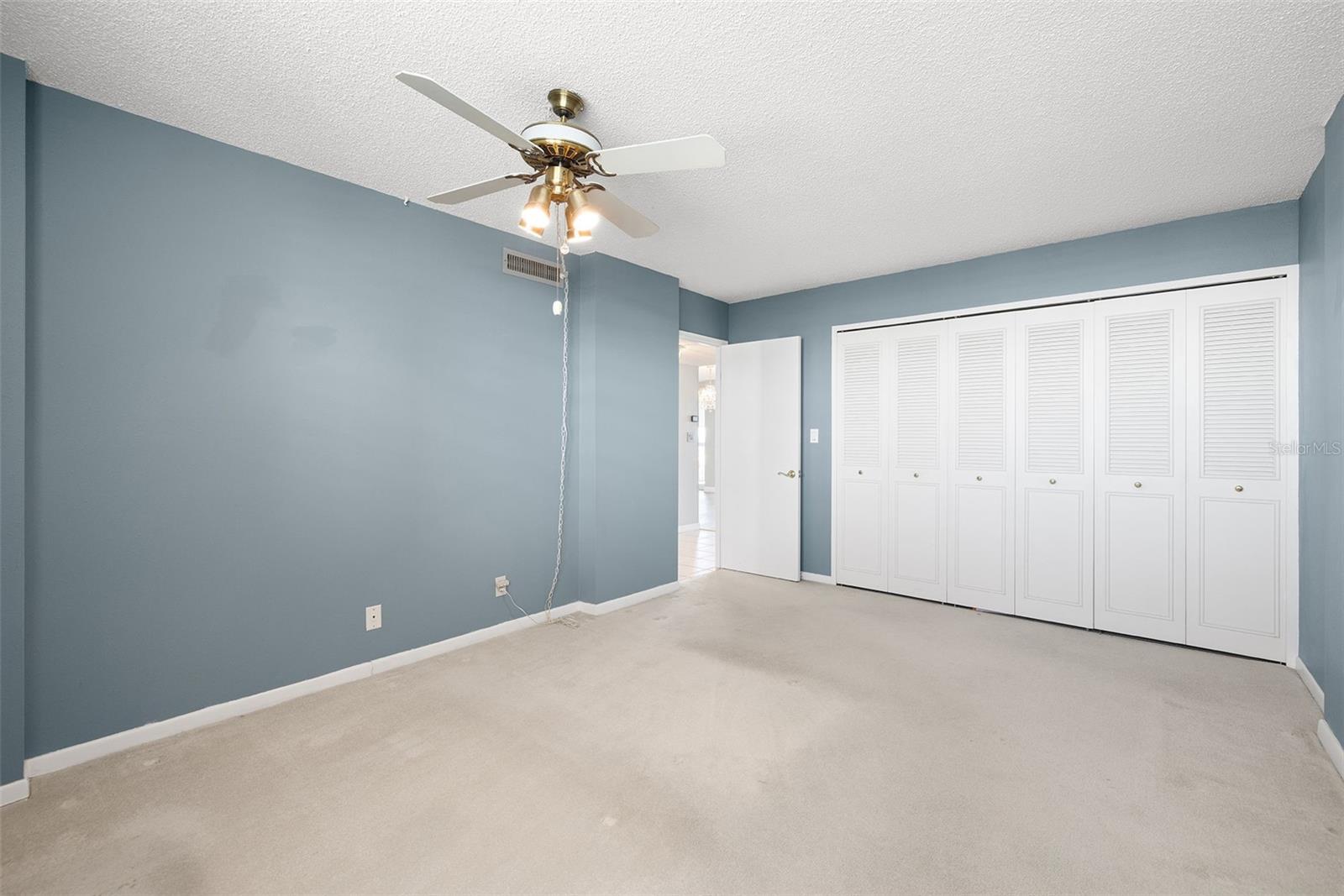 WEATHERLY THE CONDO - Residential Lease