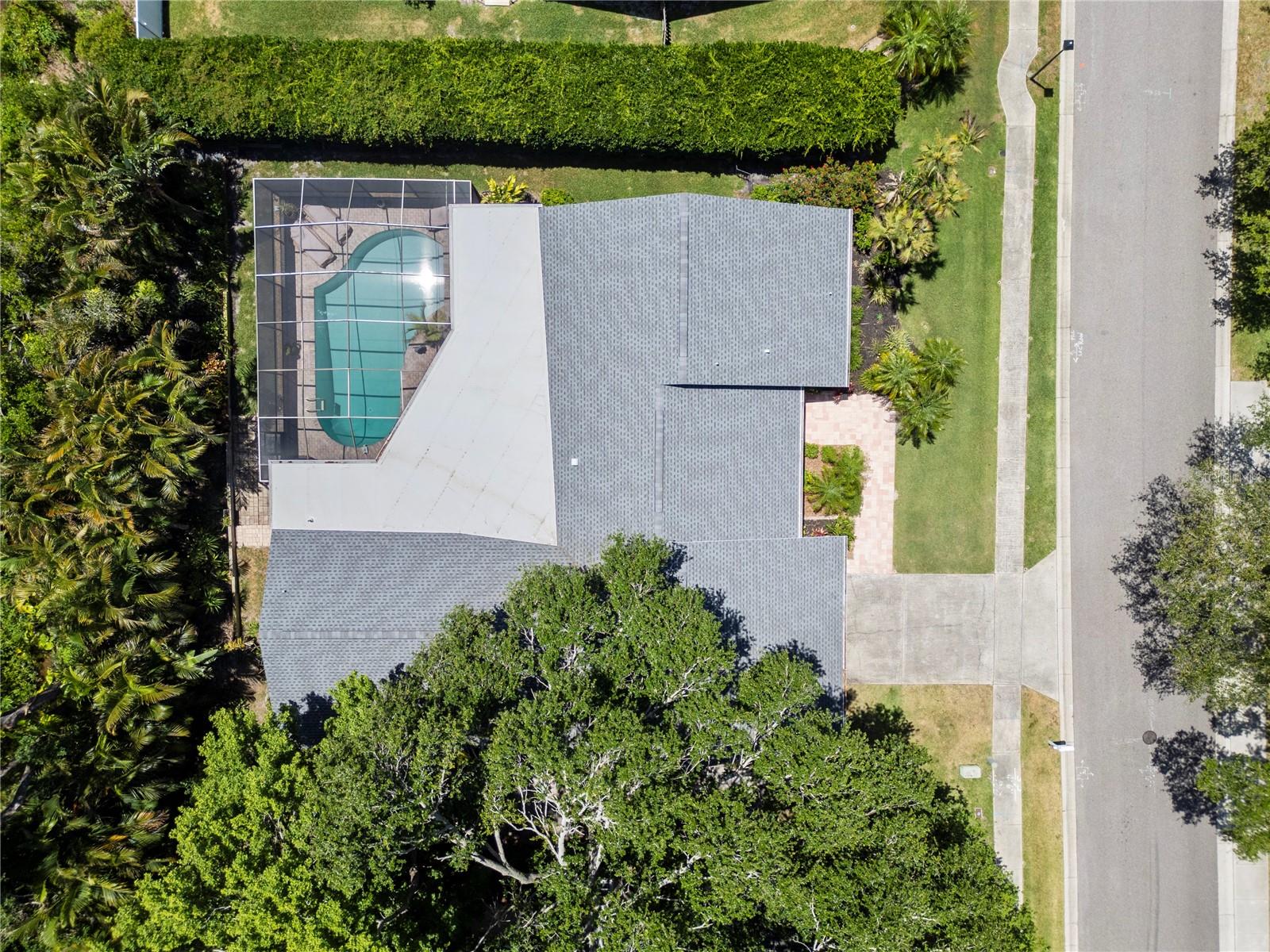 1810 PINE HILL DRIVE