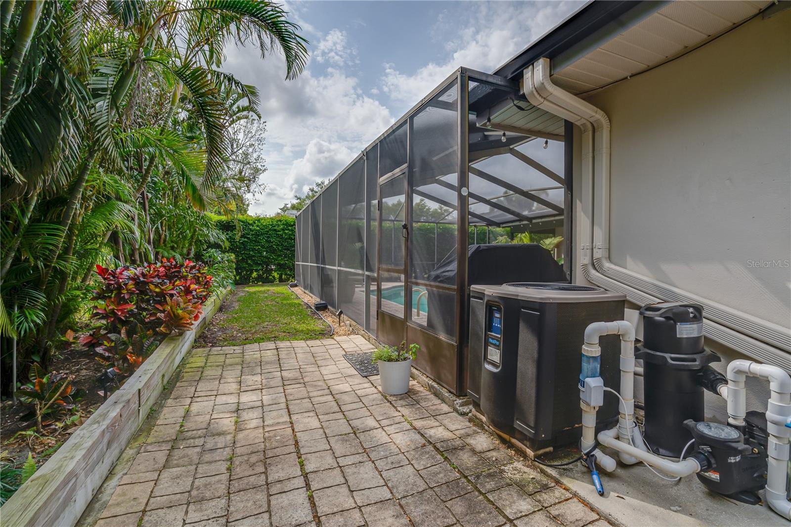RAINBOW FARMS - Residential