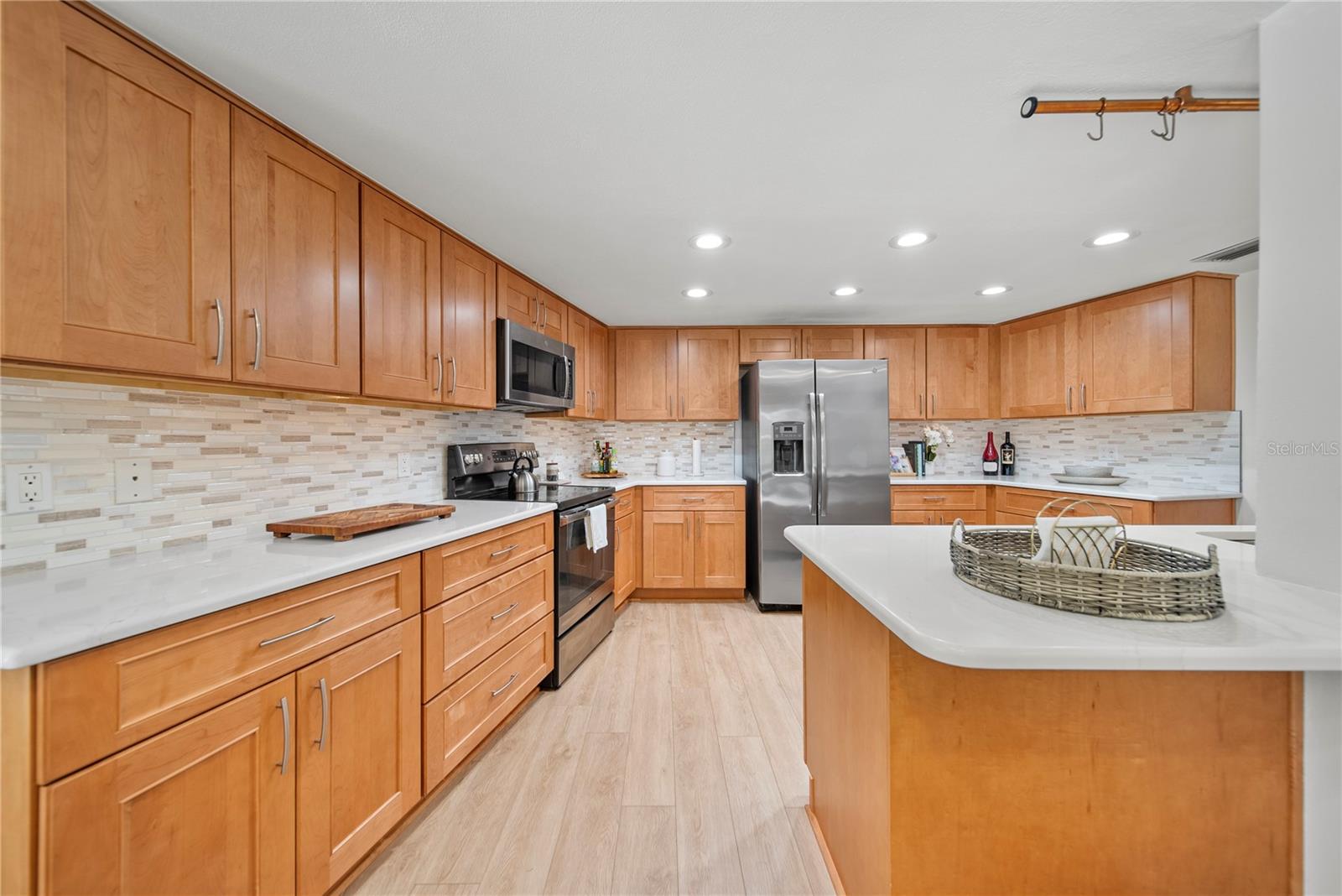 RAINBOW FARMS - Residential