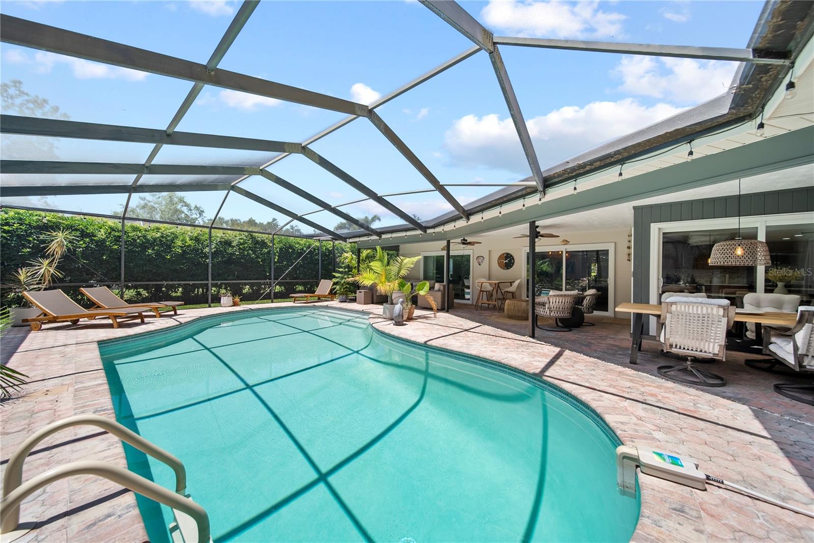 RAINBOW FARMS - Residential