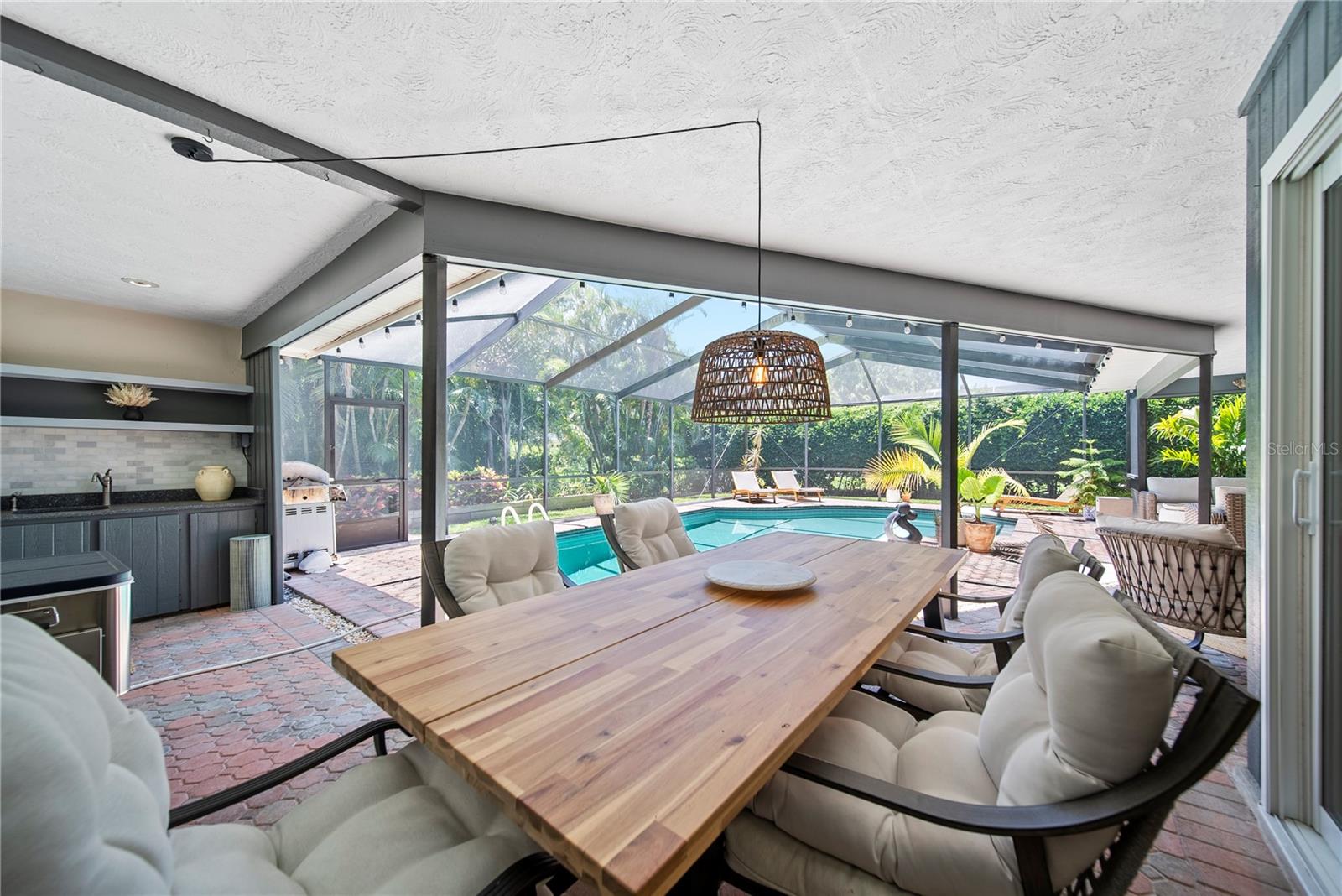 RAINBOW FARMS - Residential