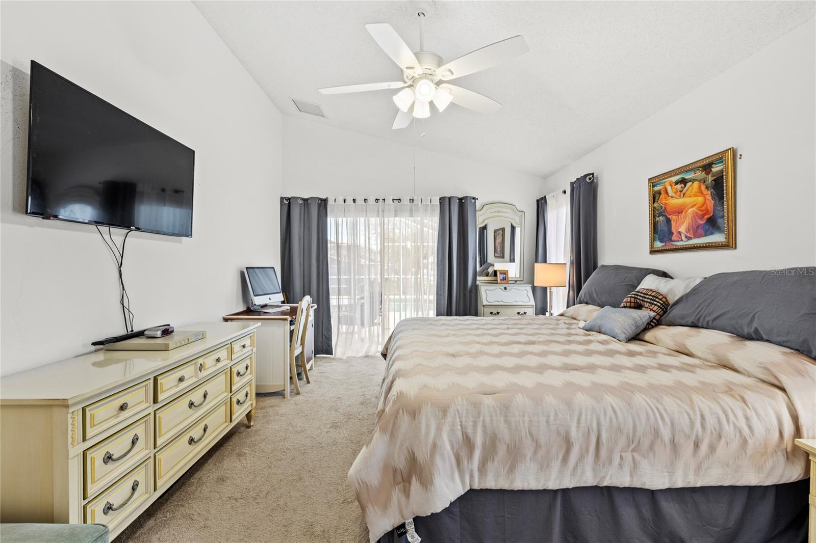 HAMPTON ESTATES - Residential