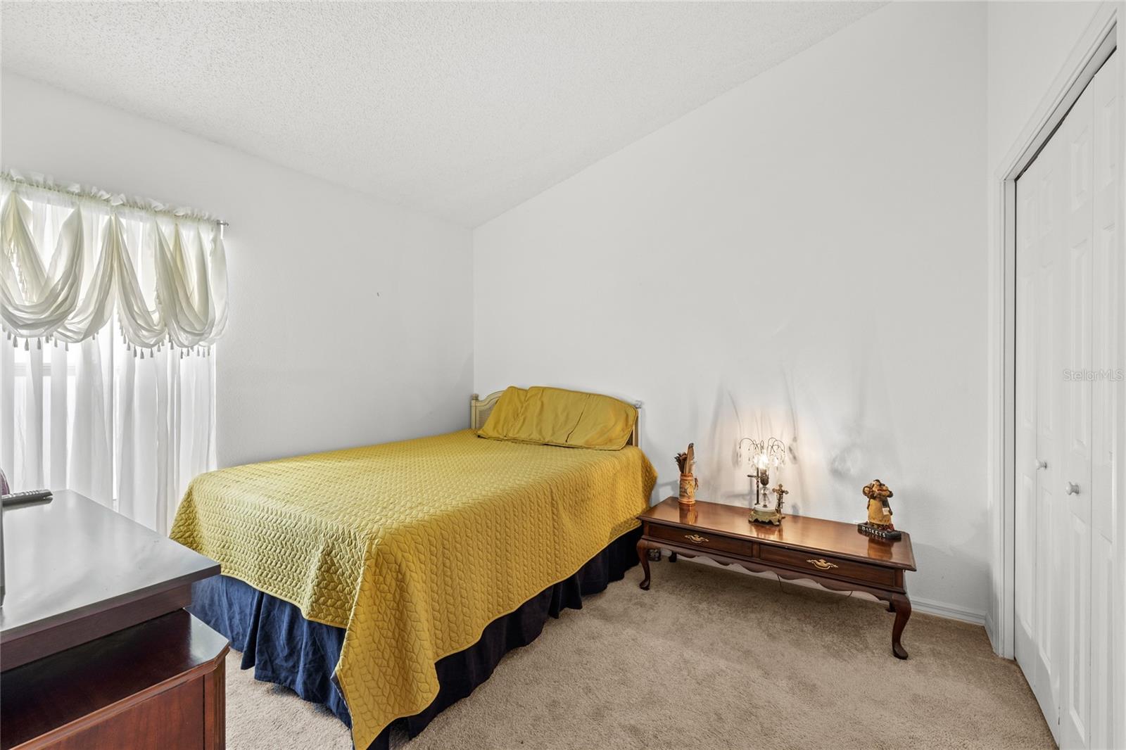 HAMPTON ESTATES - Residential