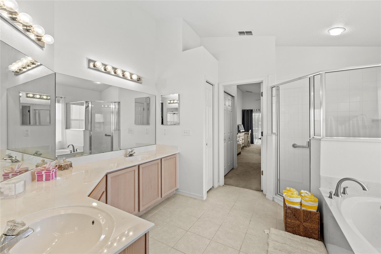 HAMPTON ESTATES - Residential