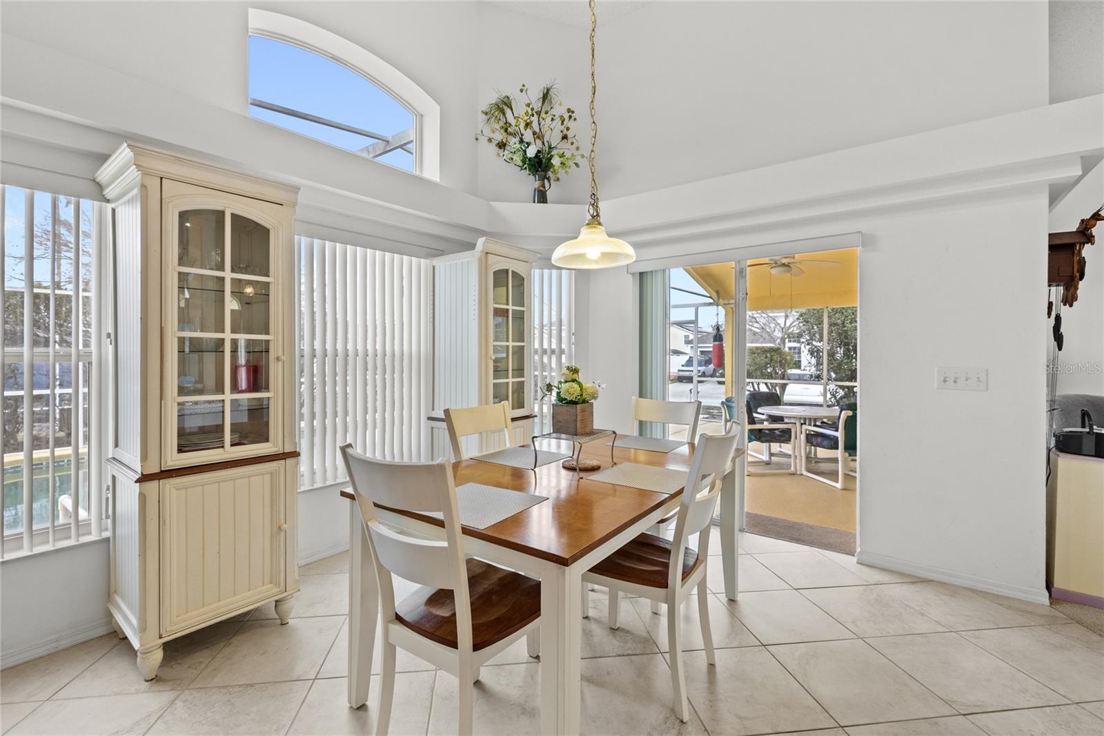 HAMPTON ESTATES - Residential