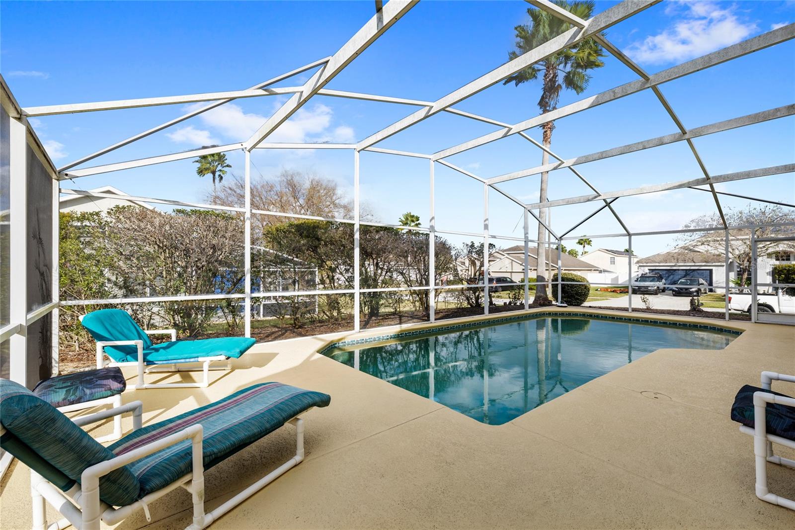 HAMPTON ESTATES - Residential