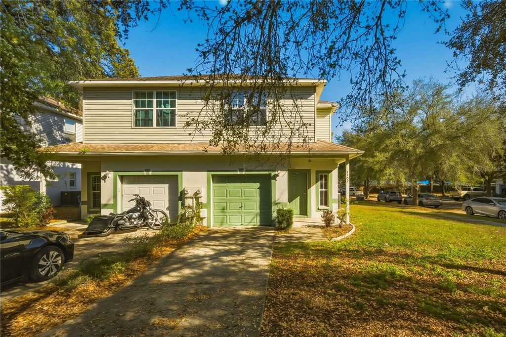 Photo of 1102 Citrus Hill Court, Seffner, FL 33584 (MLS # TB8487319)