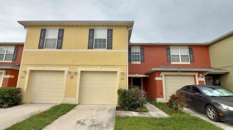 Photo of 609 Cresting Oak Circle #98, Orlando, FL 32824 (MLS # S5152313)