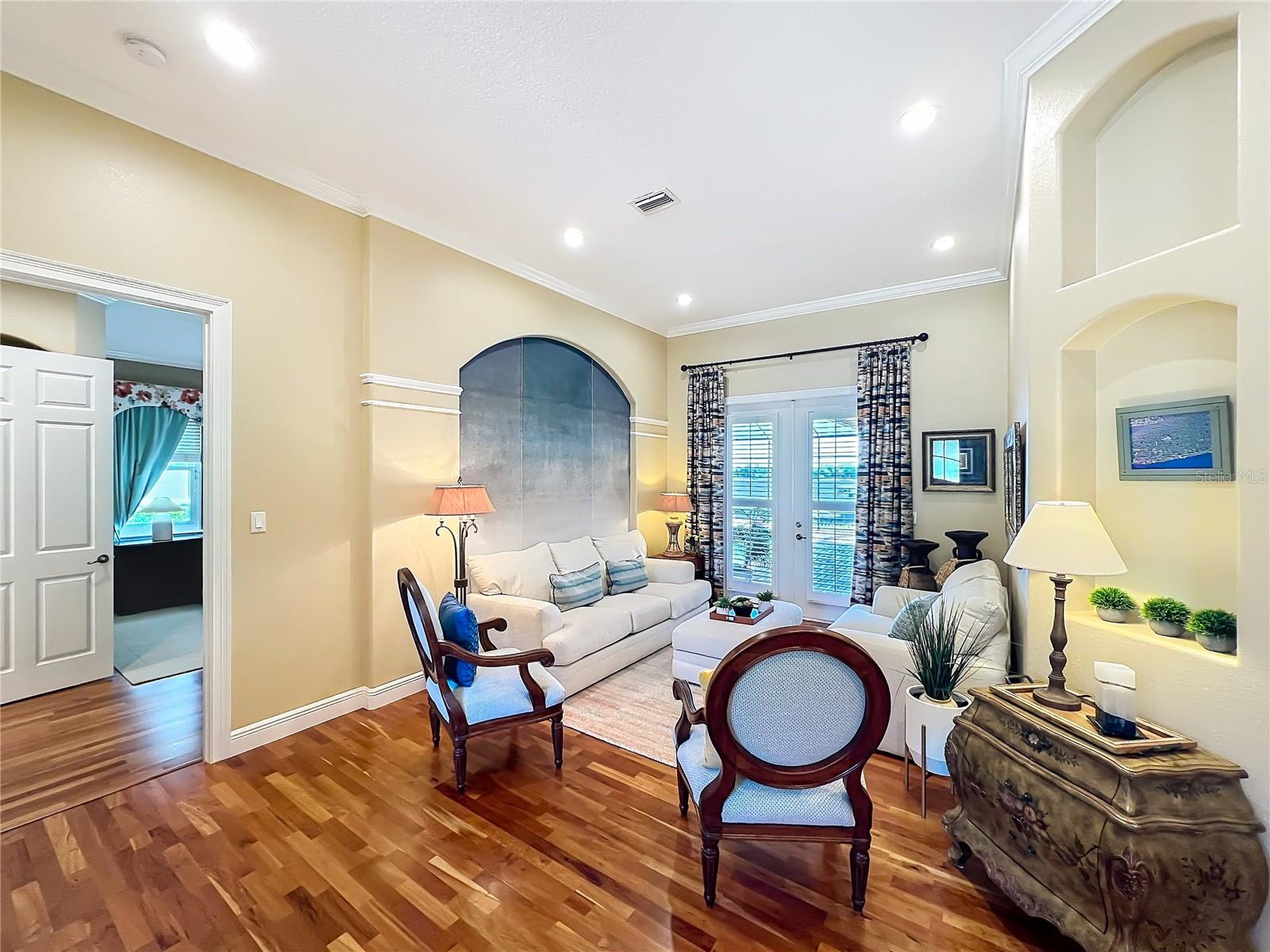 JOHNS COVE - Residential