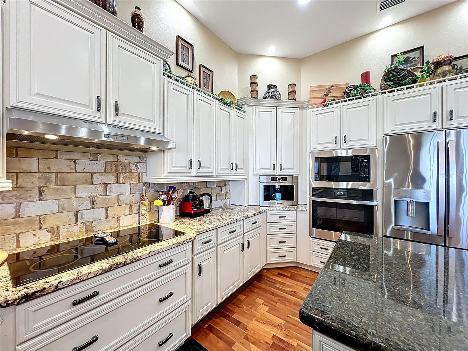 JOHNS COVE - Residential