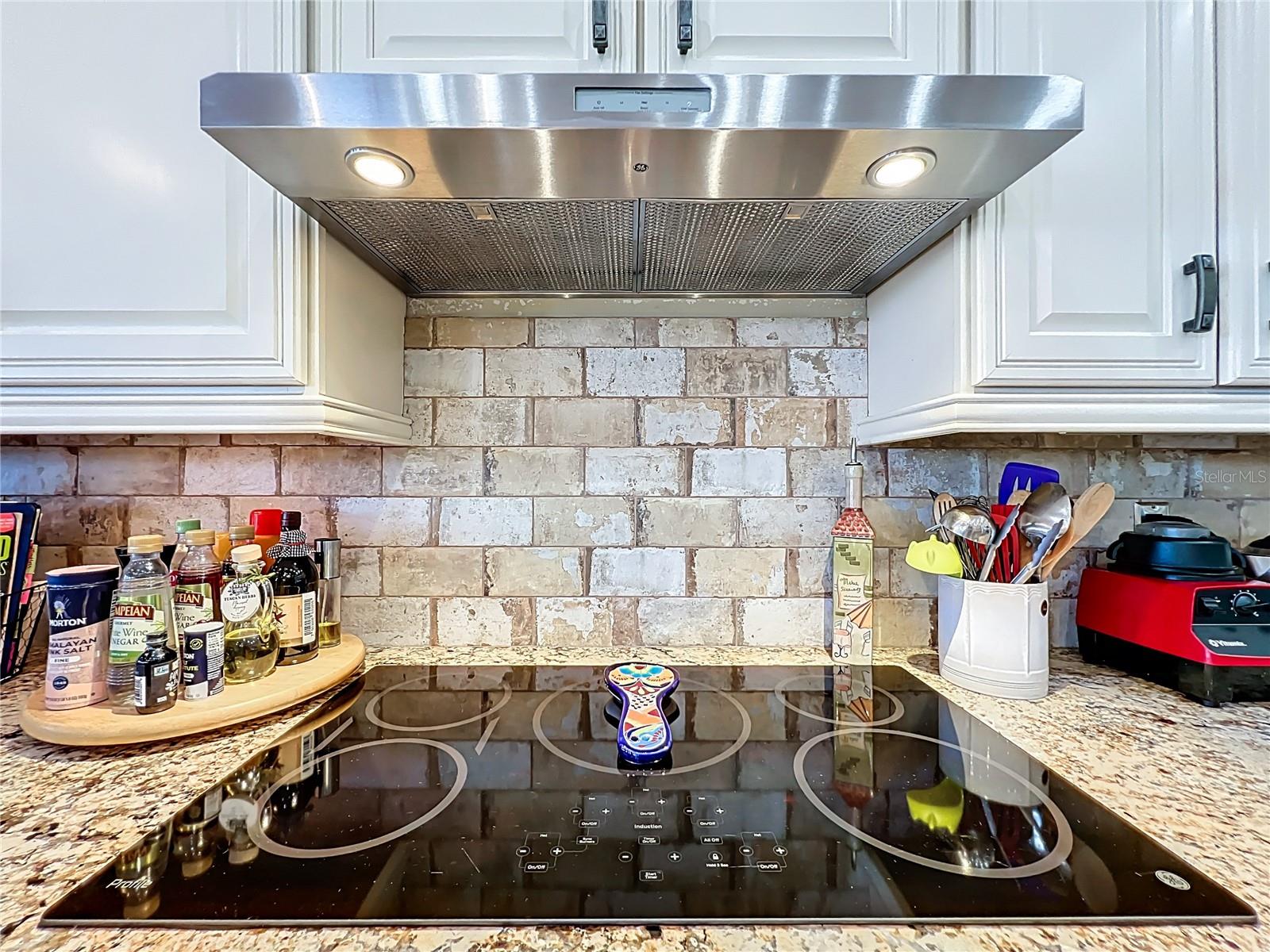 JOHNS COVE - Residential