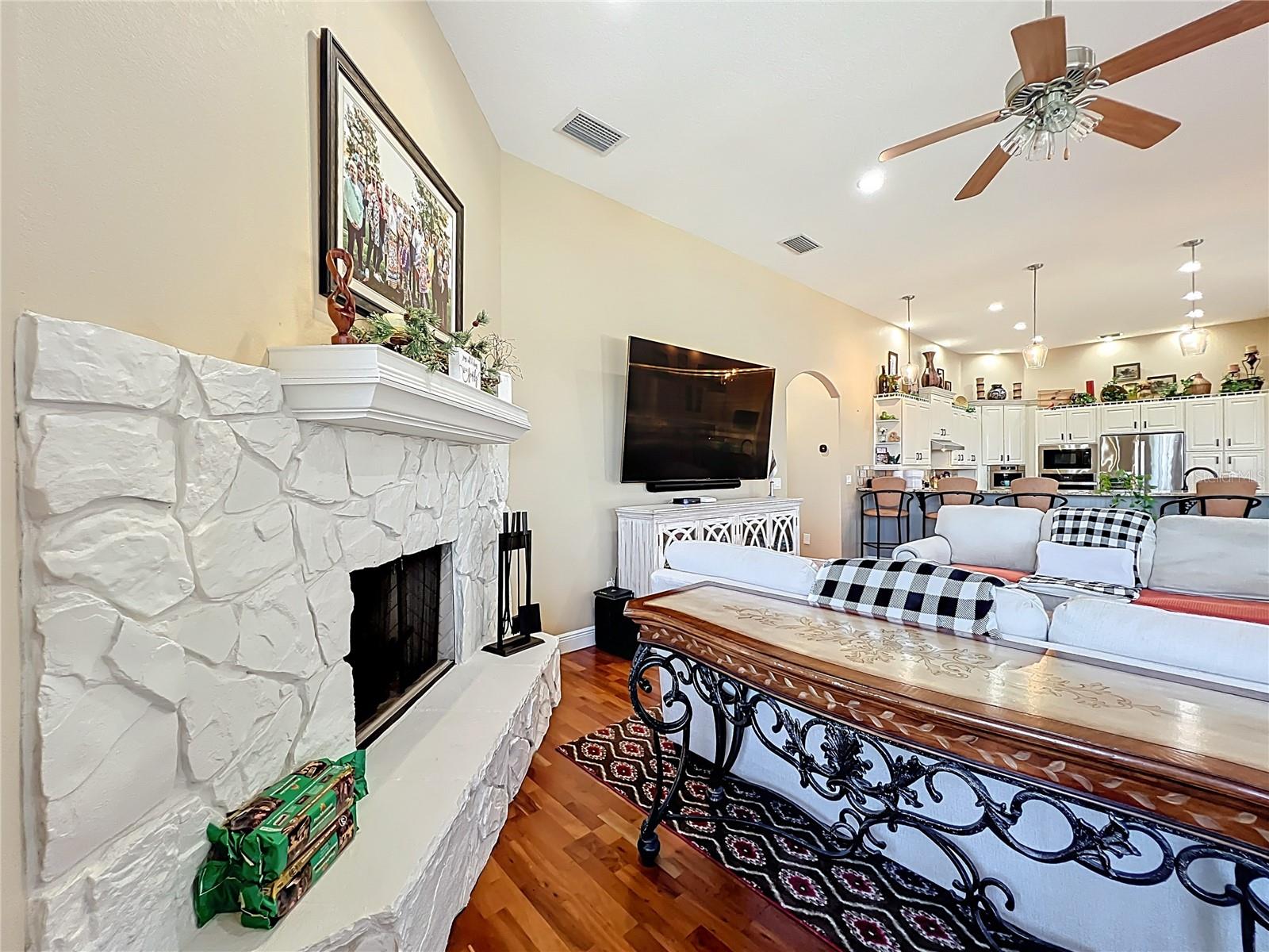 JOHNS COVE - Residential