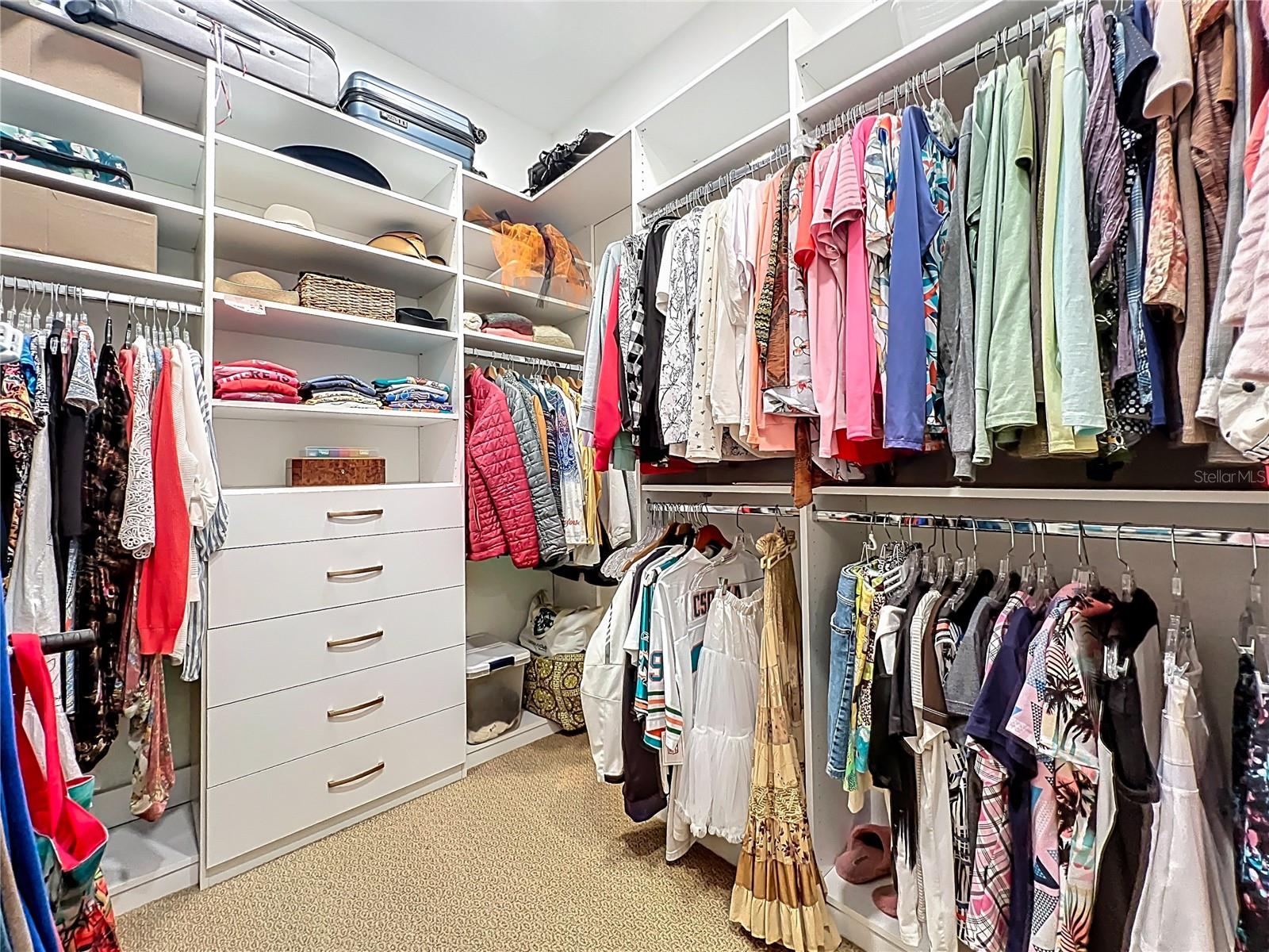 JOHNS COVE - Residential