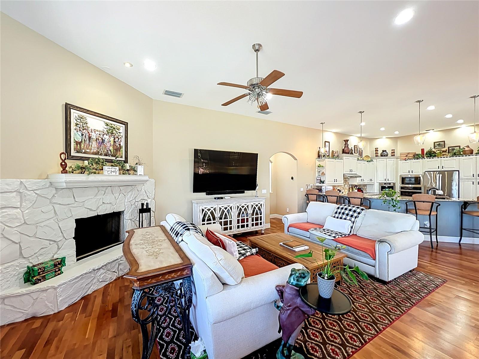 JOHNS COVE - Residential