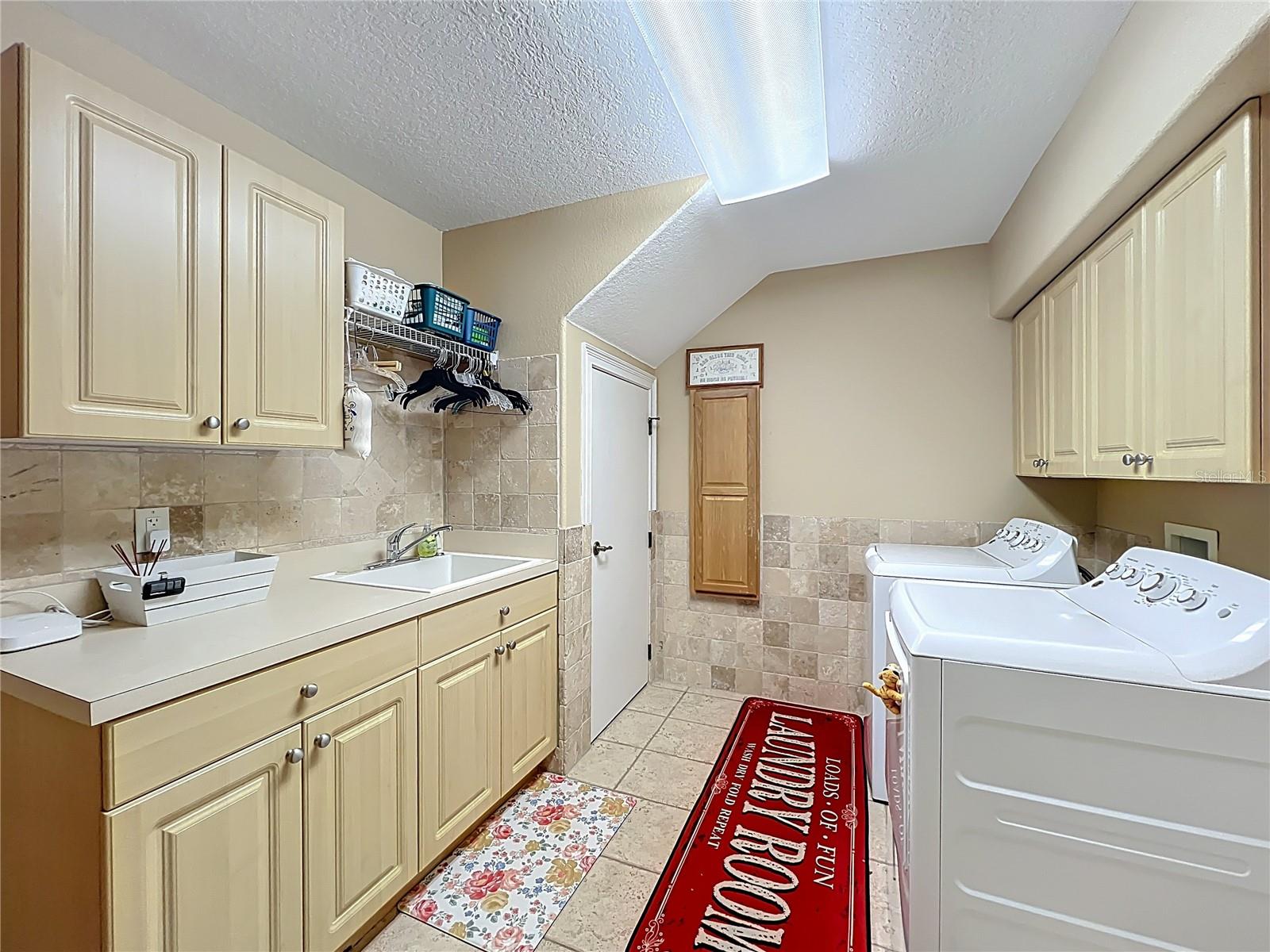 JOHNS COVE - Residential