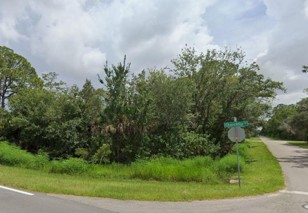 Photo of 10 Darrow Street, Port Charlotte, FL 33953 (MLS # C7517551)