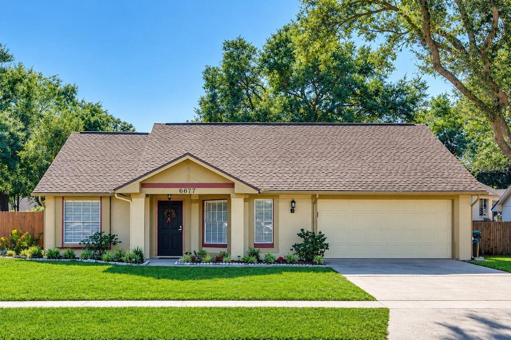 Photo of 6677 Whirlaway Circle, Orlando, FL 32818 (MLS # O6449984)