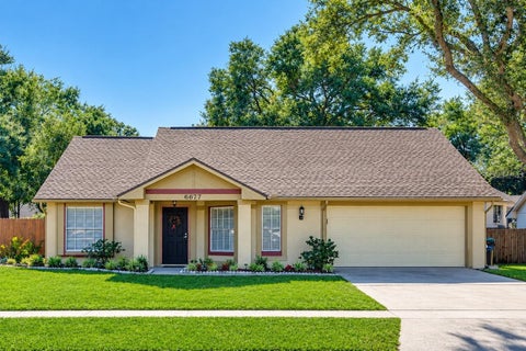 Photo of 6677 Whirlaway Circle, Orlando, FL 32818 (MLS # O6449984)
