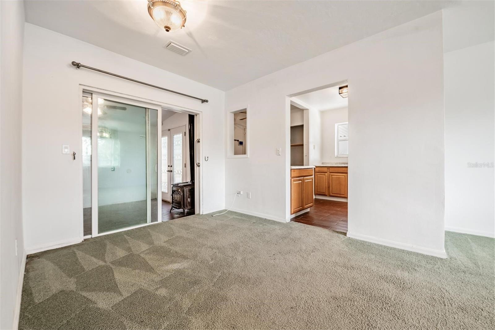 SPRING HILL - Residential