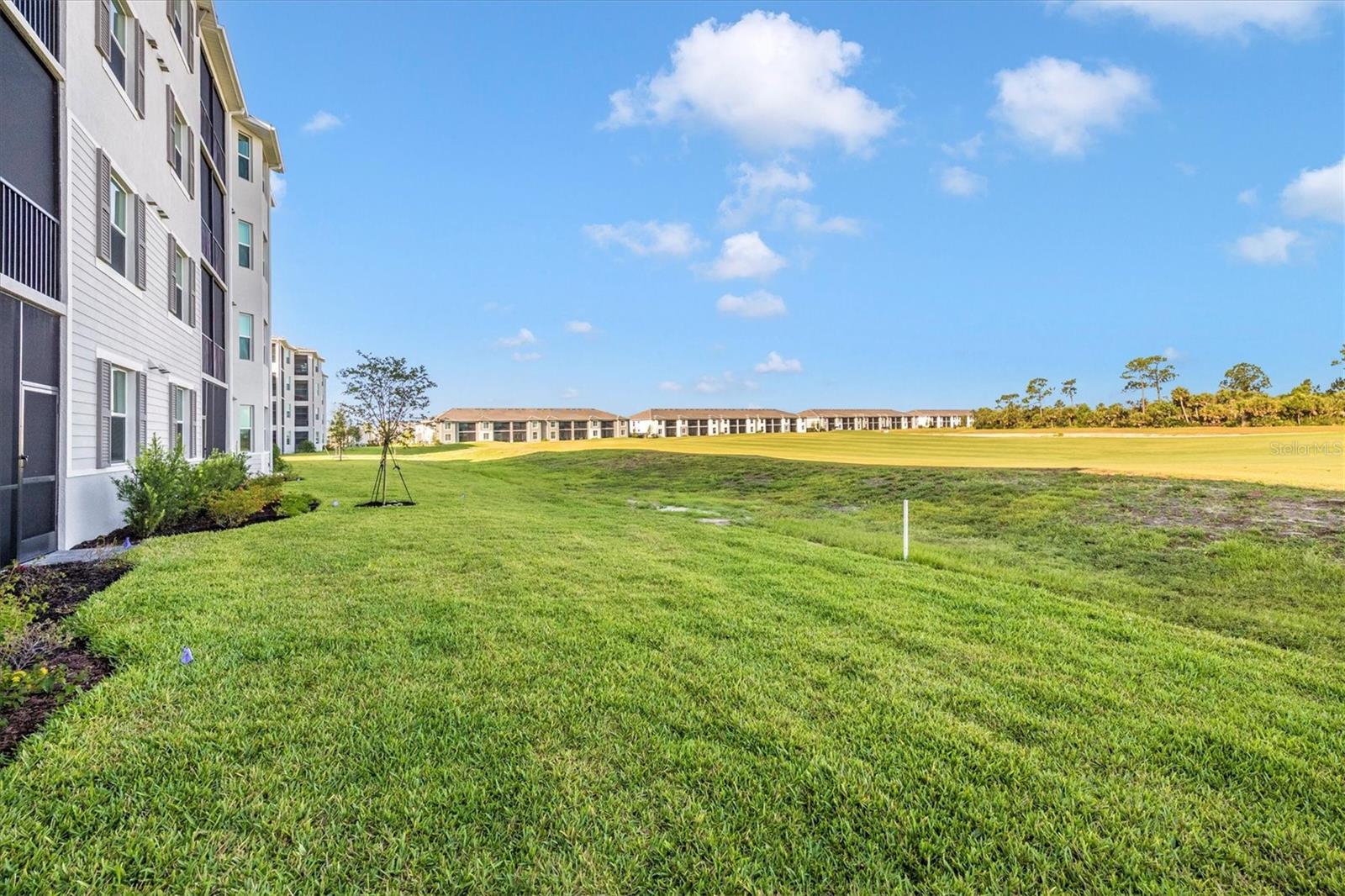 WELLEN PARK GOLF & COUNTRY CLUB - Residential Lease
