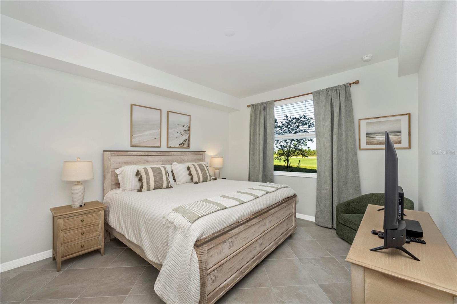WELLEN PARK GOLF & COUNTRY CLUB - Residential Lease
