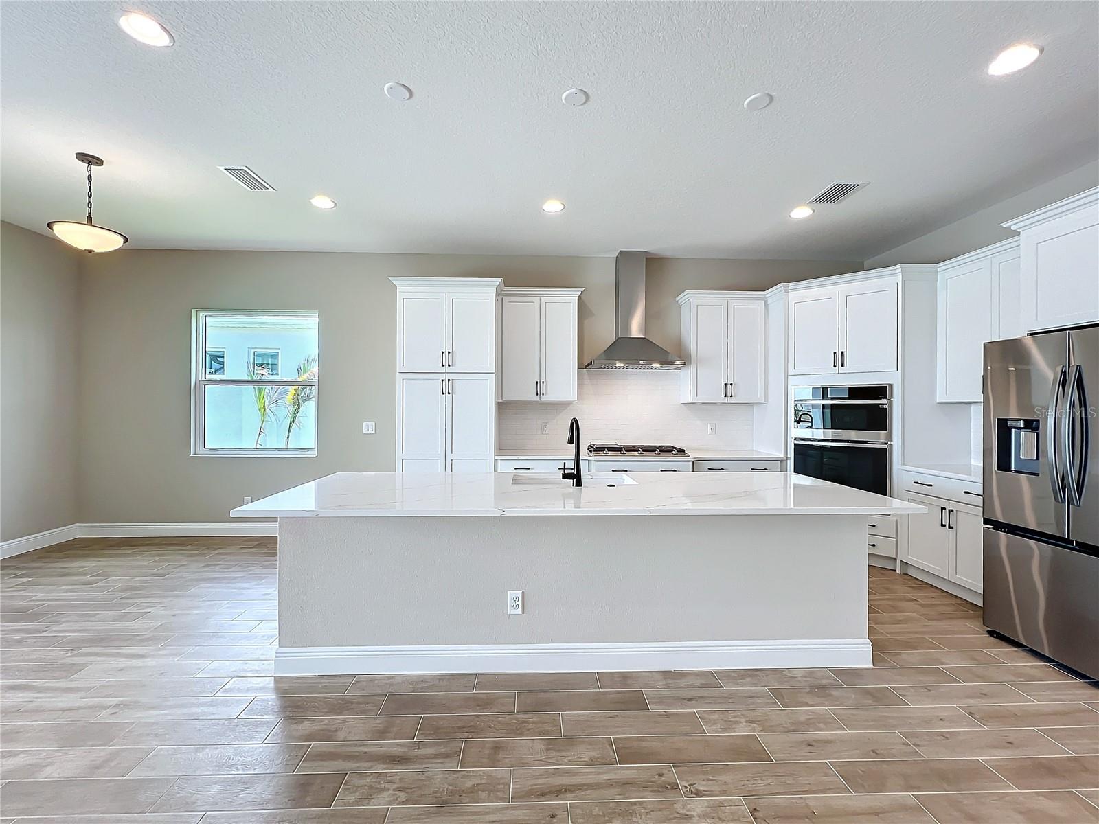 WATERCOLOR PLACE PH II - Residential