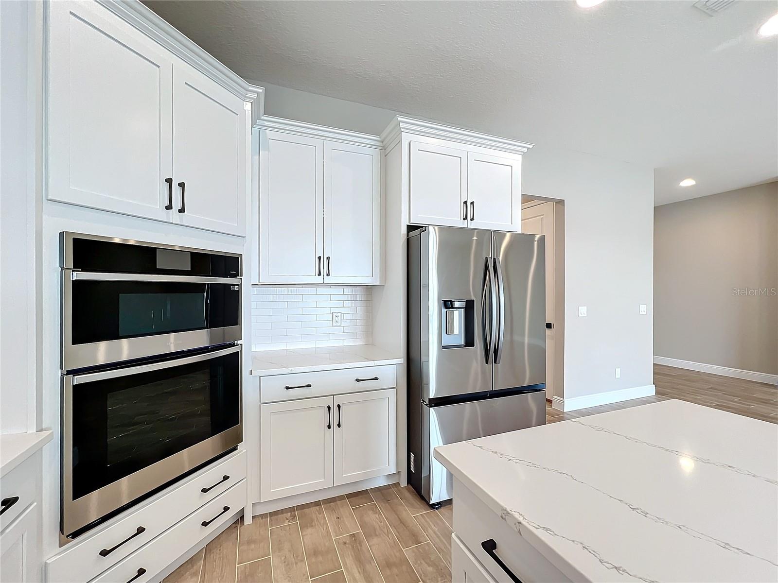 WATERCOLOR PLACE PH II - Residential