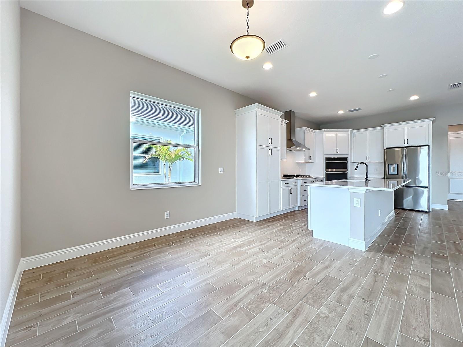 WATERCOLOR PLACE PH II - Residential