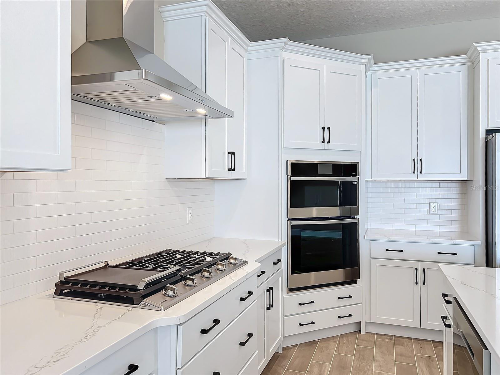 WATERCOLOR PLACE PH II - Residential