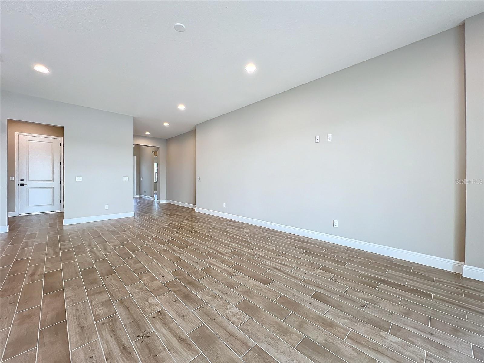 WATERCOLOR PLACE PH II - Residential