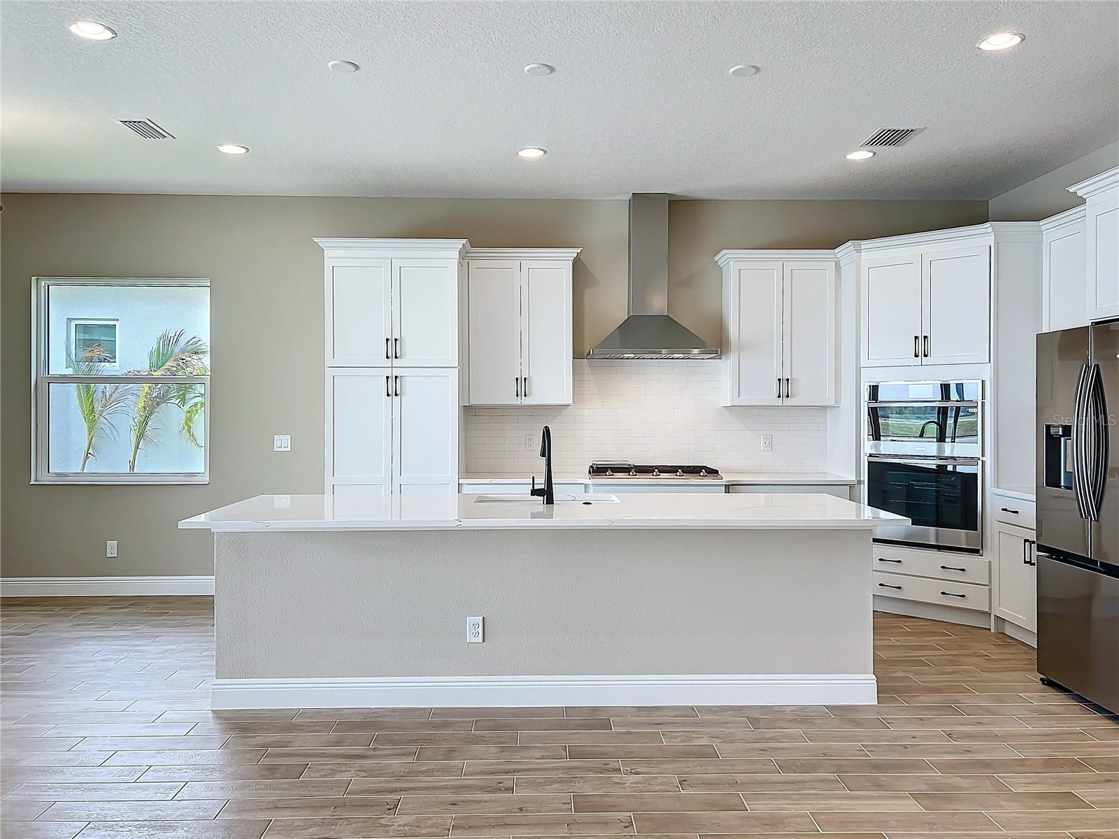 WATERCOLOR PLACE PH II - Residential