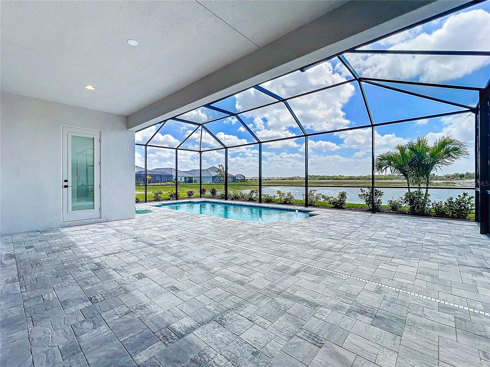 WATERCOLOR PLACE PH II - Residential