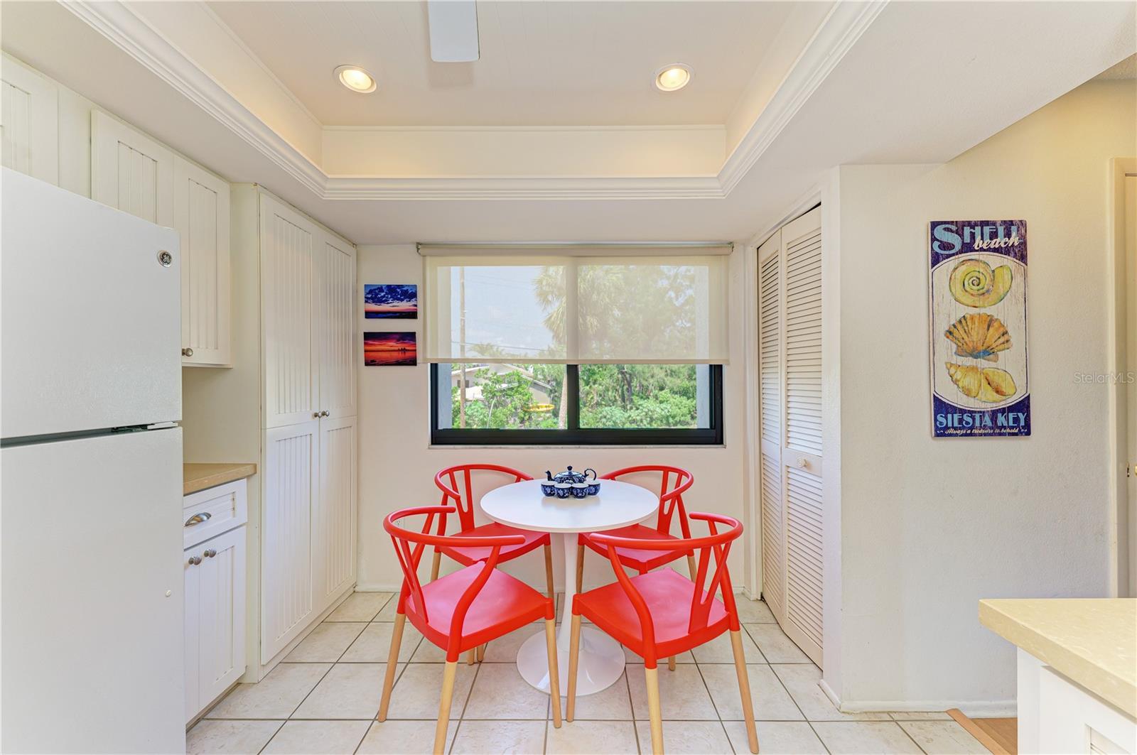 MIDNIGHT SEA - Residential