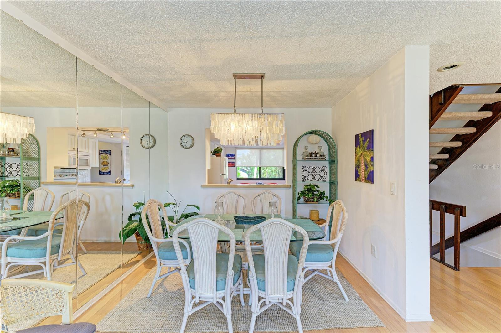 MIDNIGHT SEA - Residential