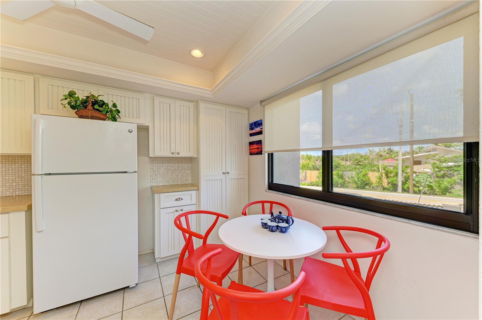 MIDNIGHT SEA - Residential