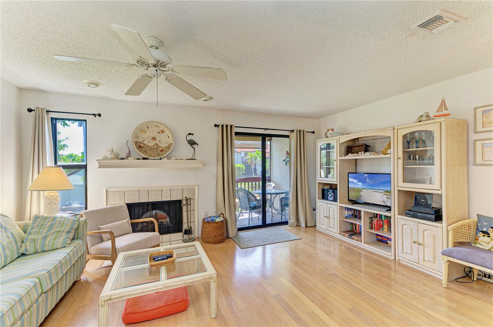 MIDNIGHT SEA - Residential