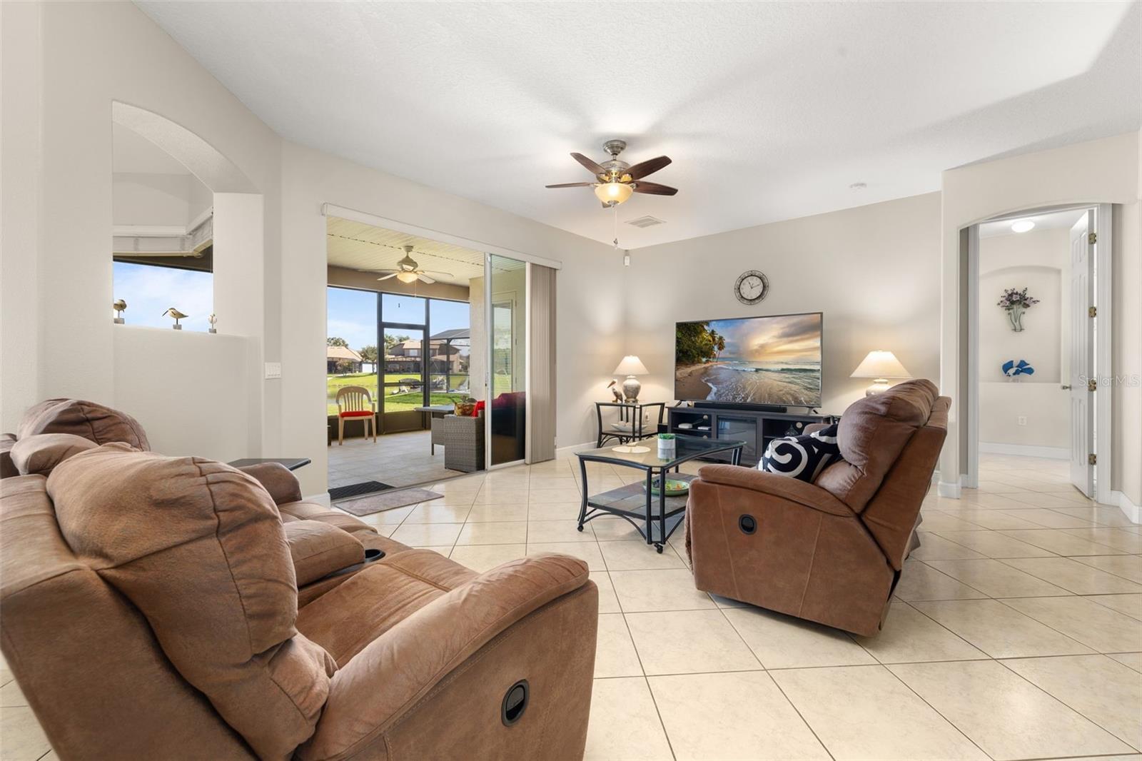 BELLALAGO PH 3M - Residential