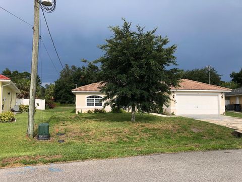 A home in PALM COAST