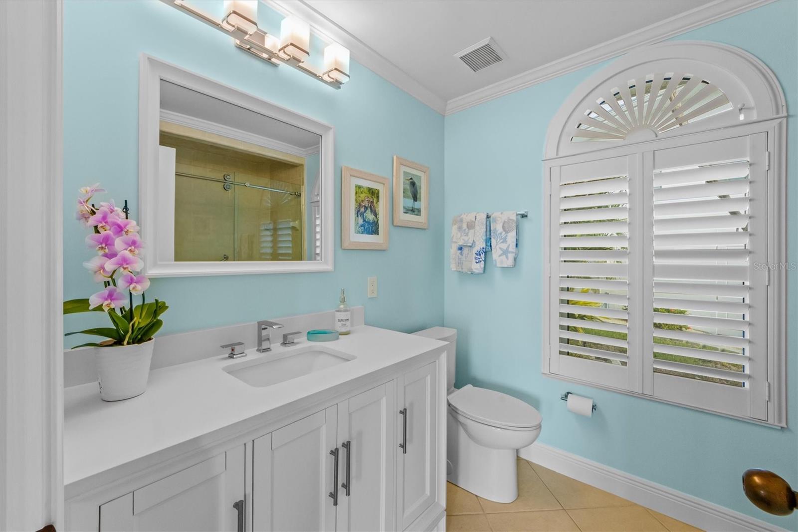 KEY ROYALE - Residential