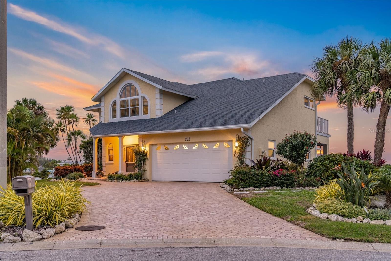 KEY ROYALE - Residential