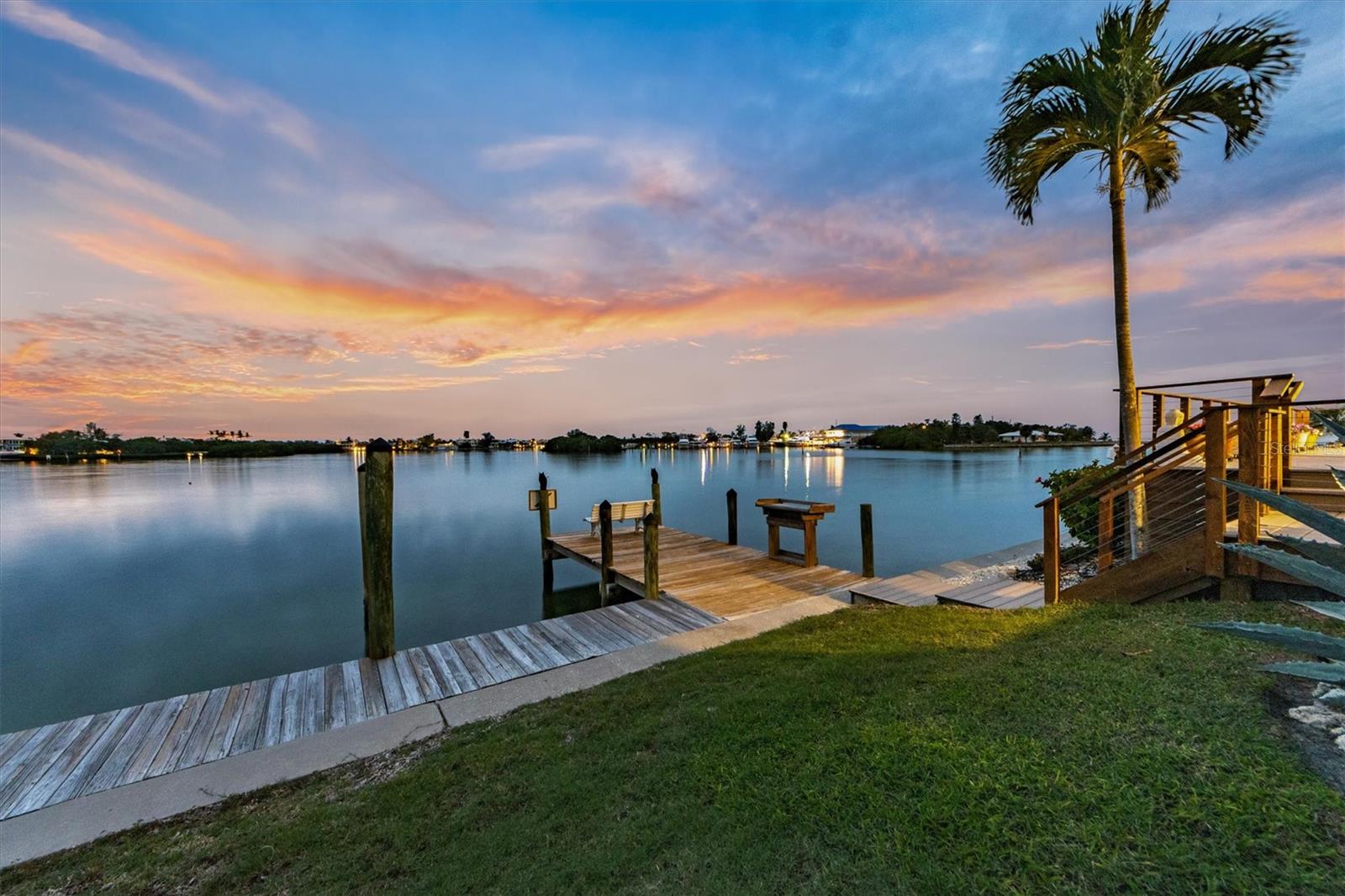 KEY ROYALE - Residential