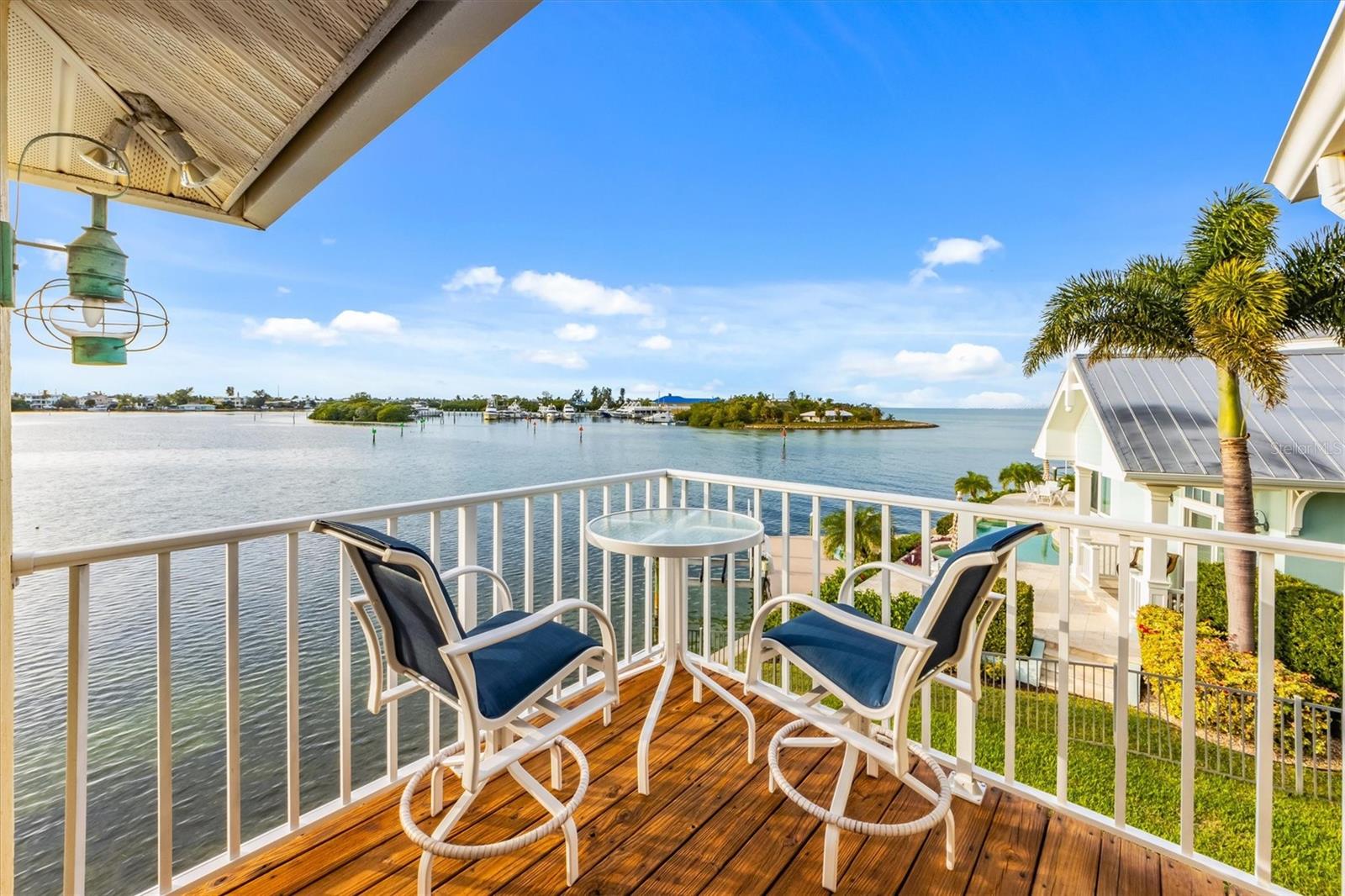 KEY ROYALE - Residential