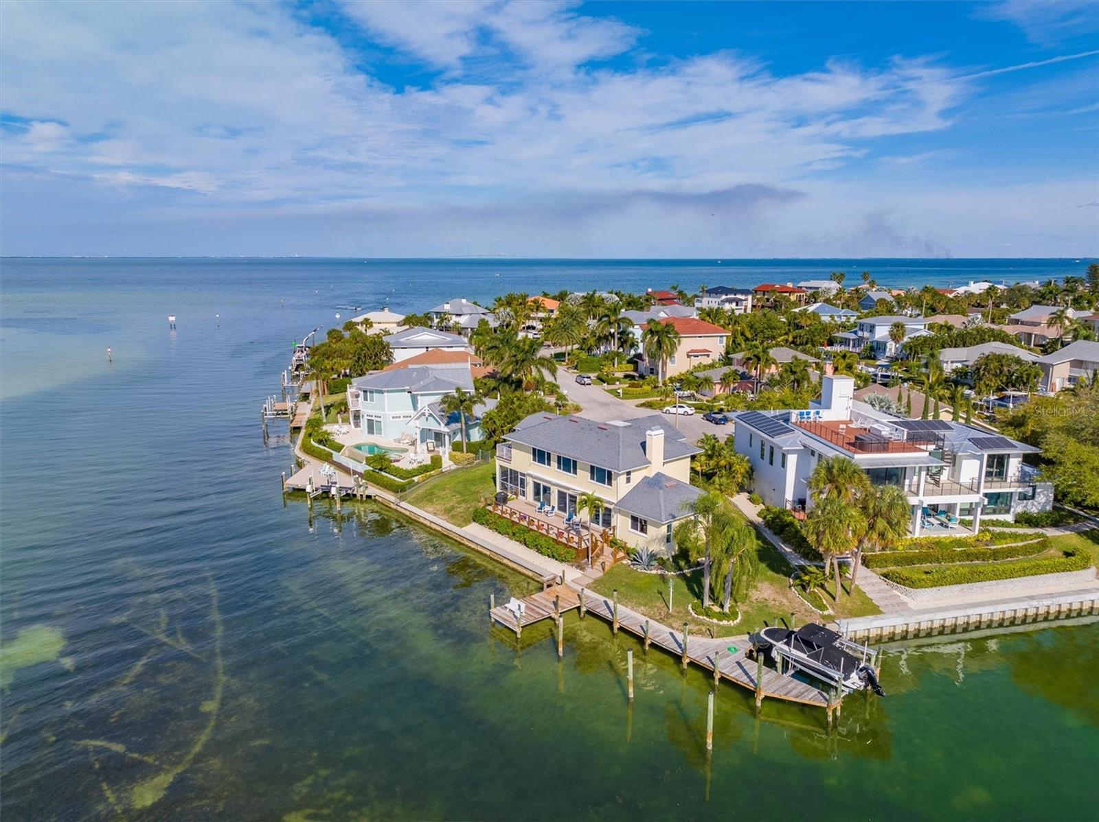 KEY ROYALE - Residential