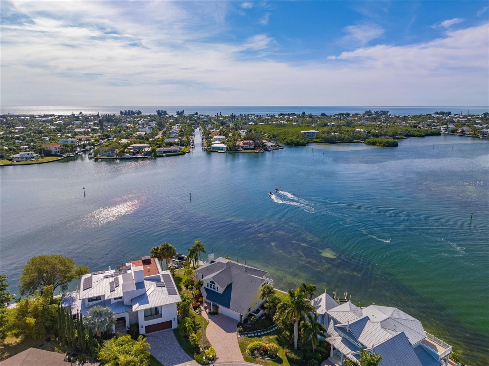 KEY ROYALE - Residential