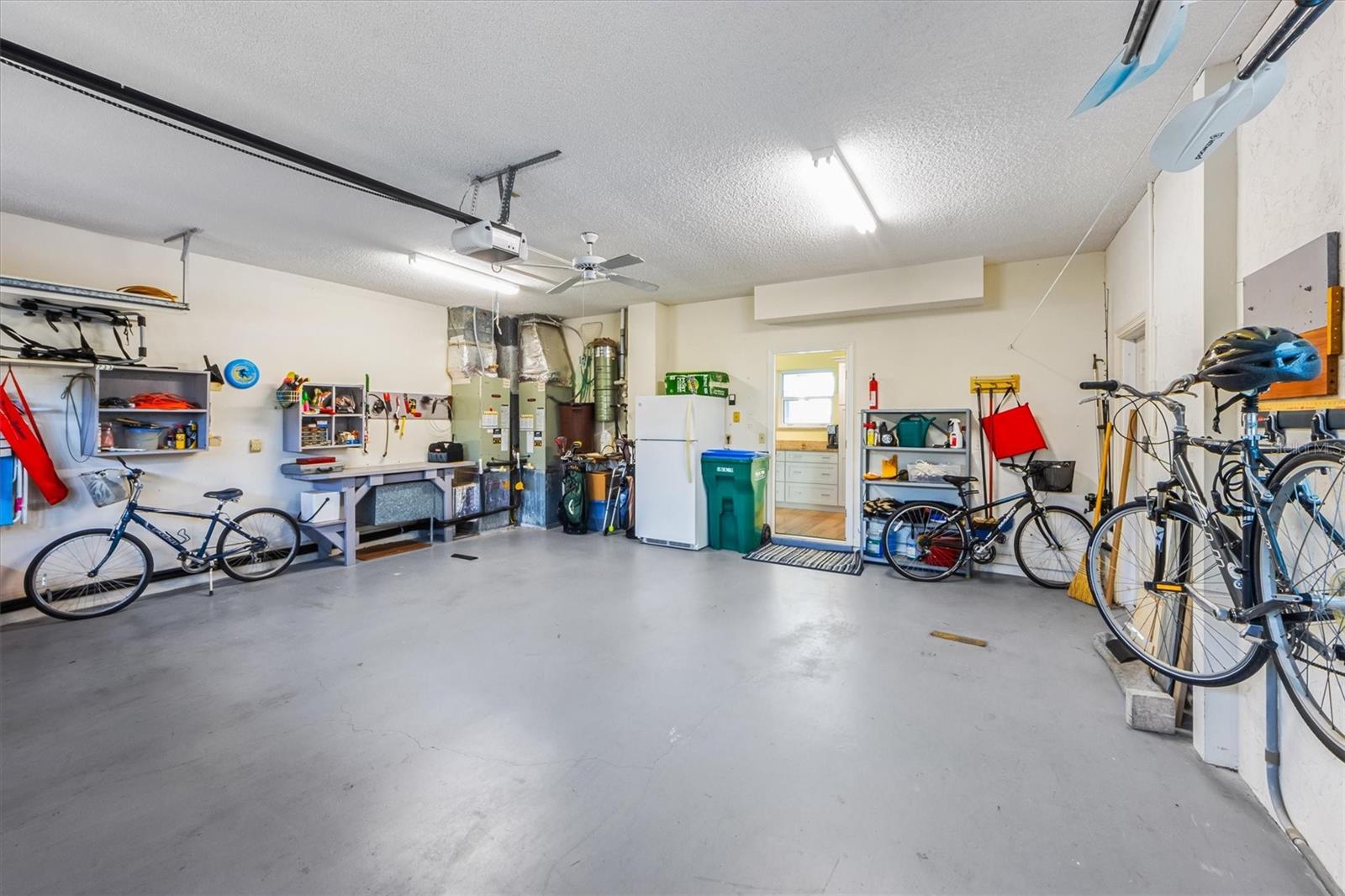 KEY ROYALE - Residential