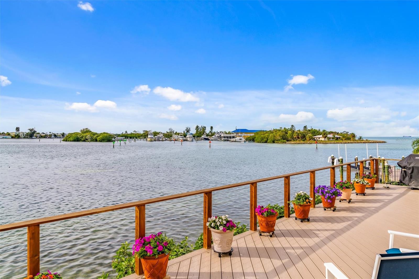 KEY ROYALE - Residential