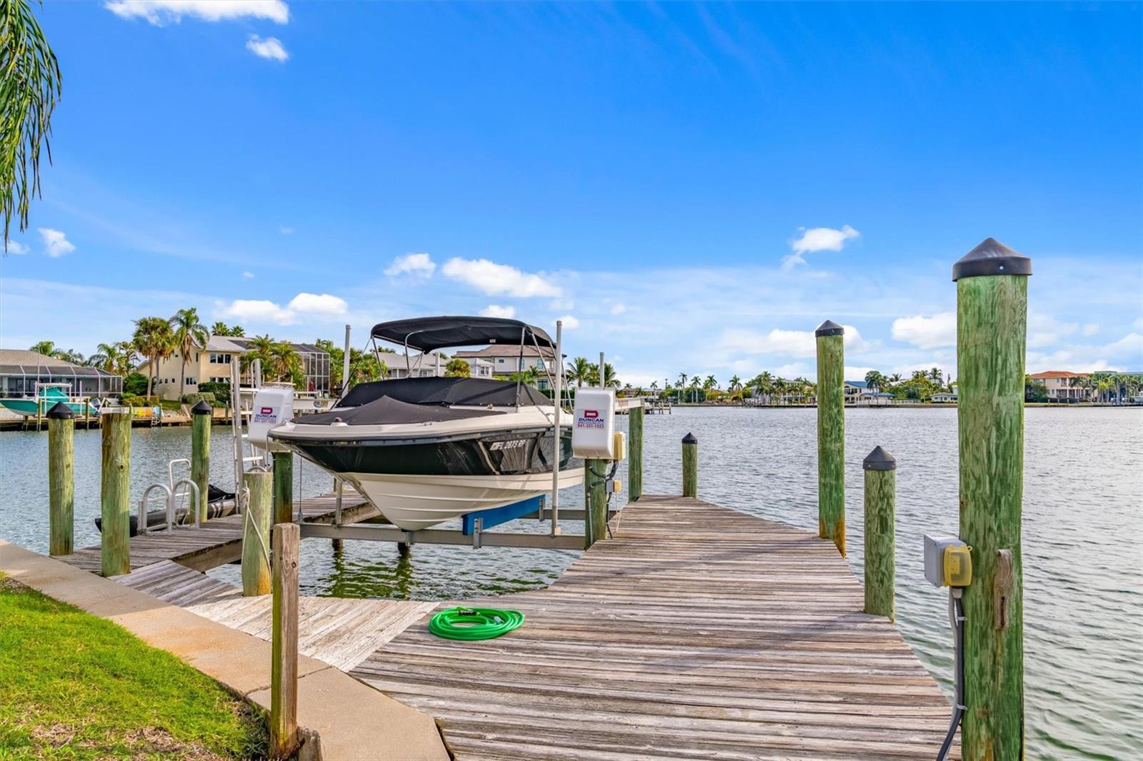 KEY ROYALE - Residential