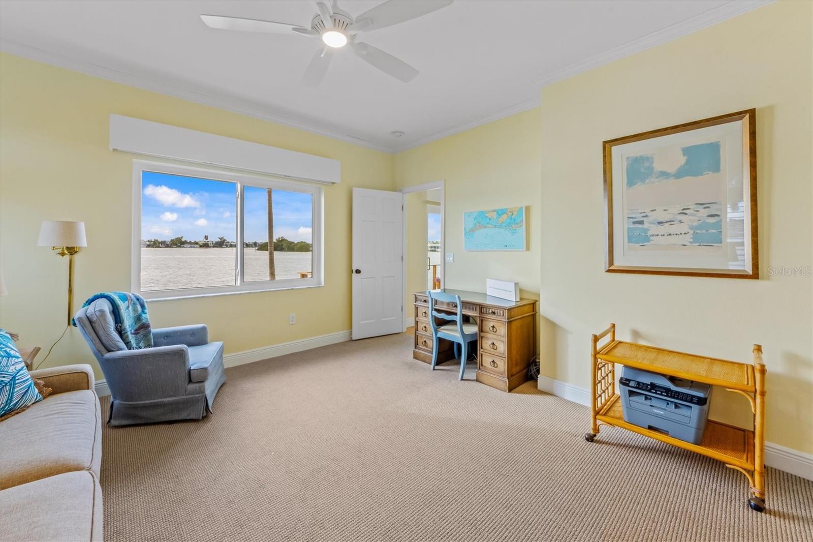 KEY ROYALE - Residential